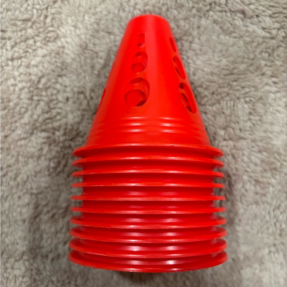 10 mini orange cones